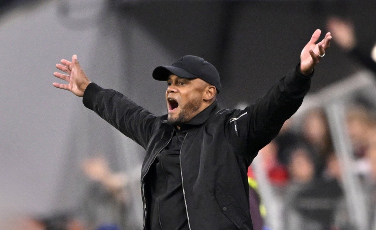 世界杯app下载-孔帕尼：由于名字和肤色，我们必须付出双倍的努力才能找到工作